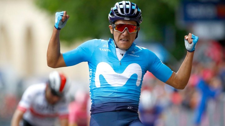 Víťaz Giro d´Italia Carapaz na tri roky členom tímu Ineos